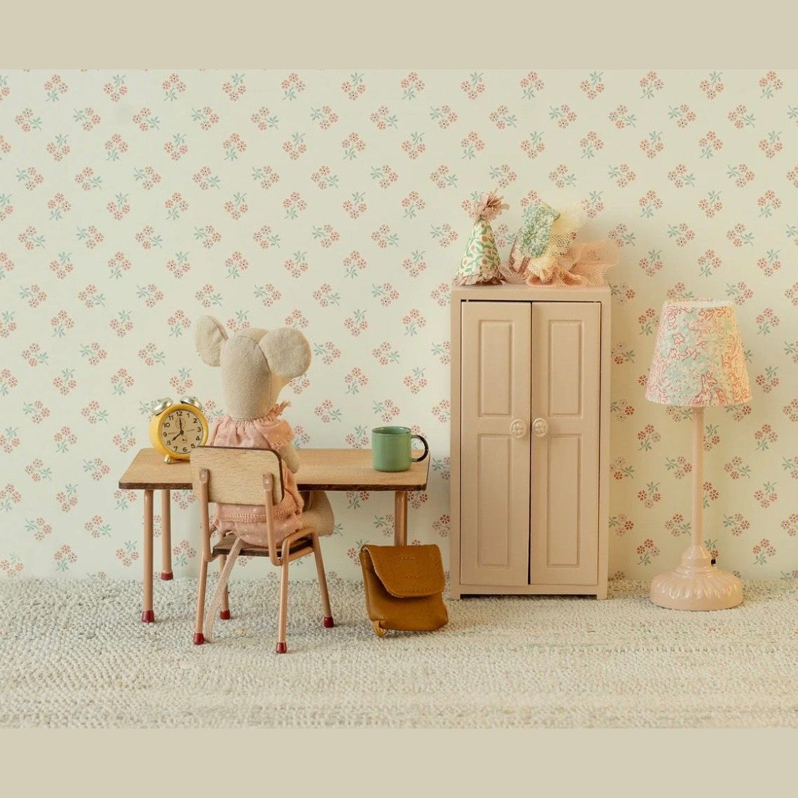 Maileg Closet mouse light rose
