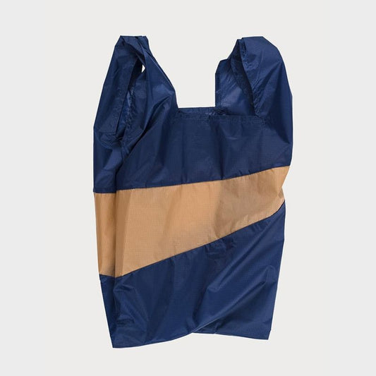The new Shopping Bag Navy & Camel Medium