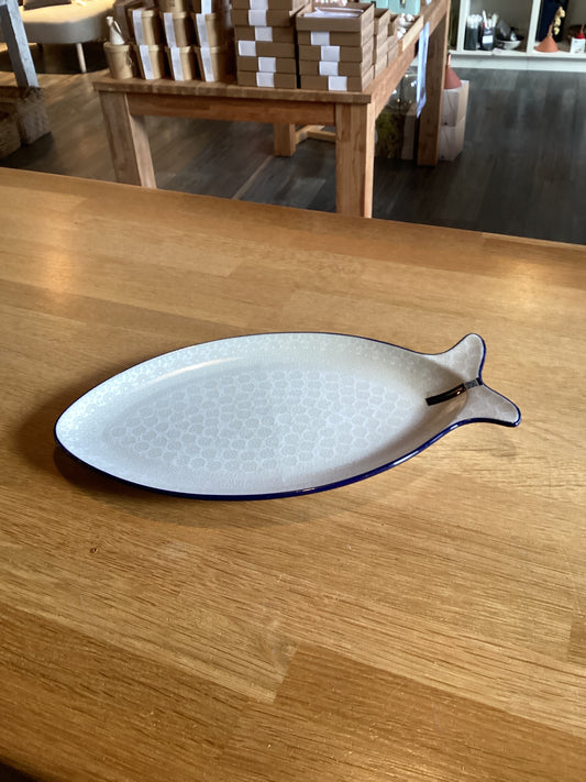 Fish plated large Lace