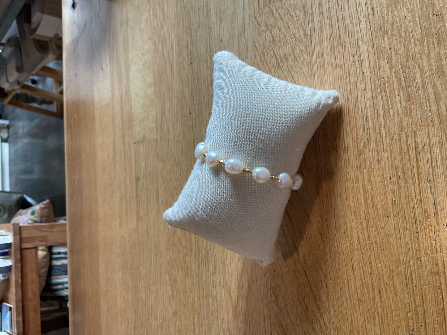 Ibu bracelet louis
