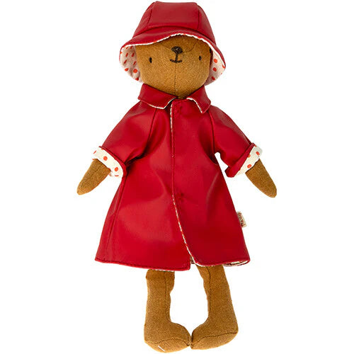 Teddy mom with raincoat