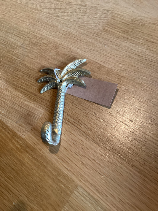 Madam Stoltz Iron  Hook Palmboom