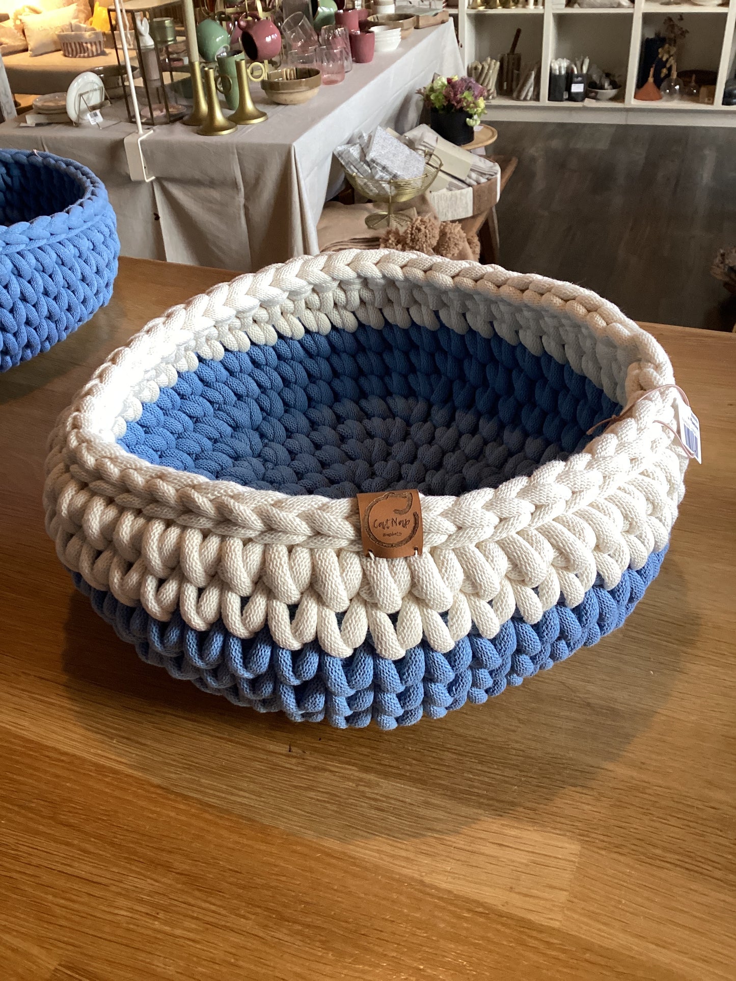 CatNapBasket lichtblauw/wit maat M