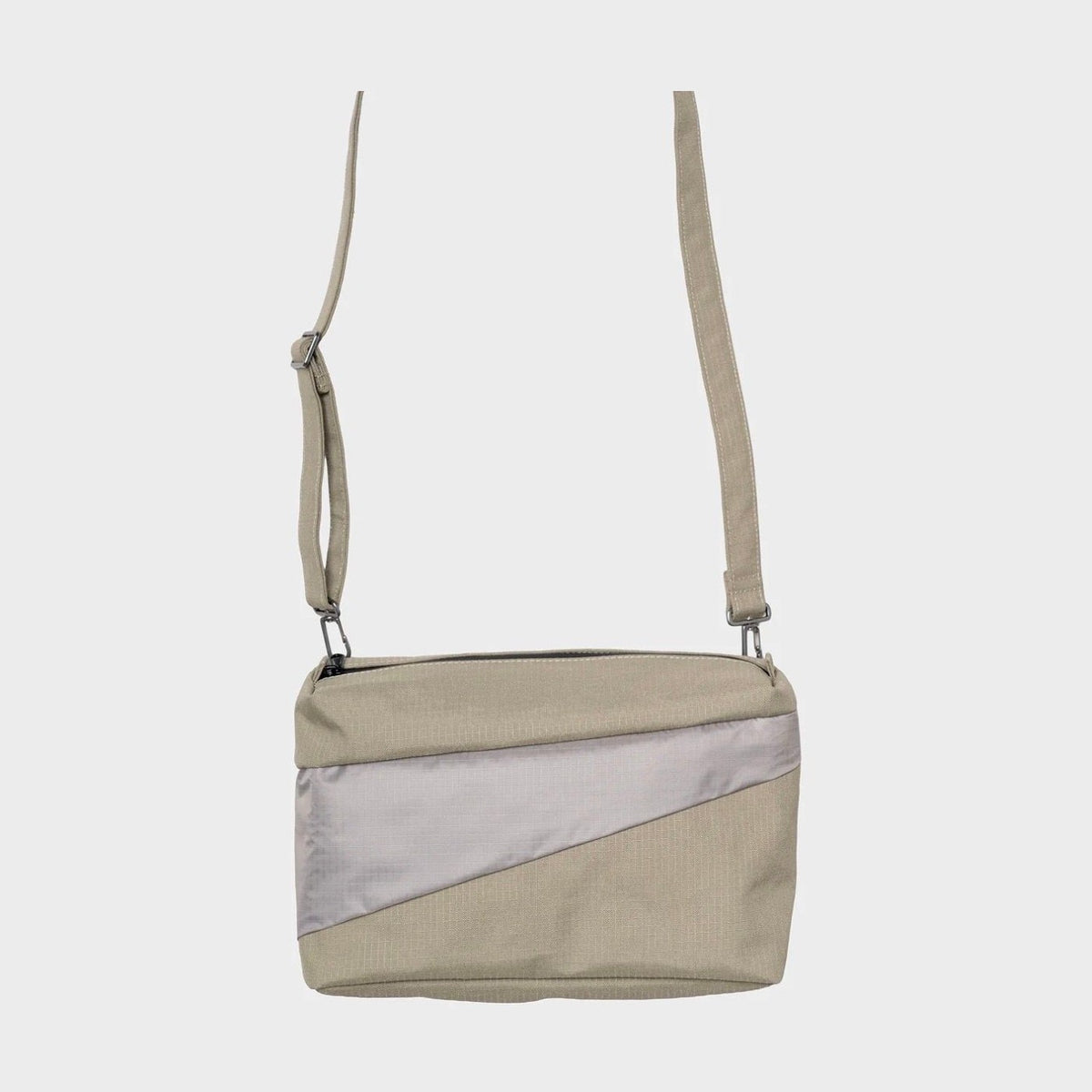 Susan Bijl the new bum bag clay & agaat M