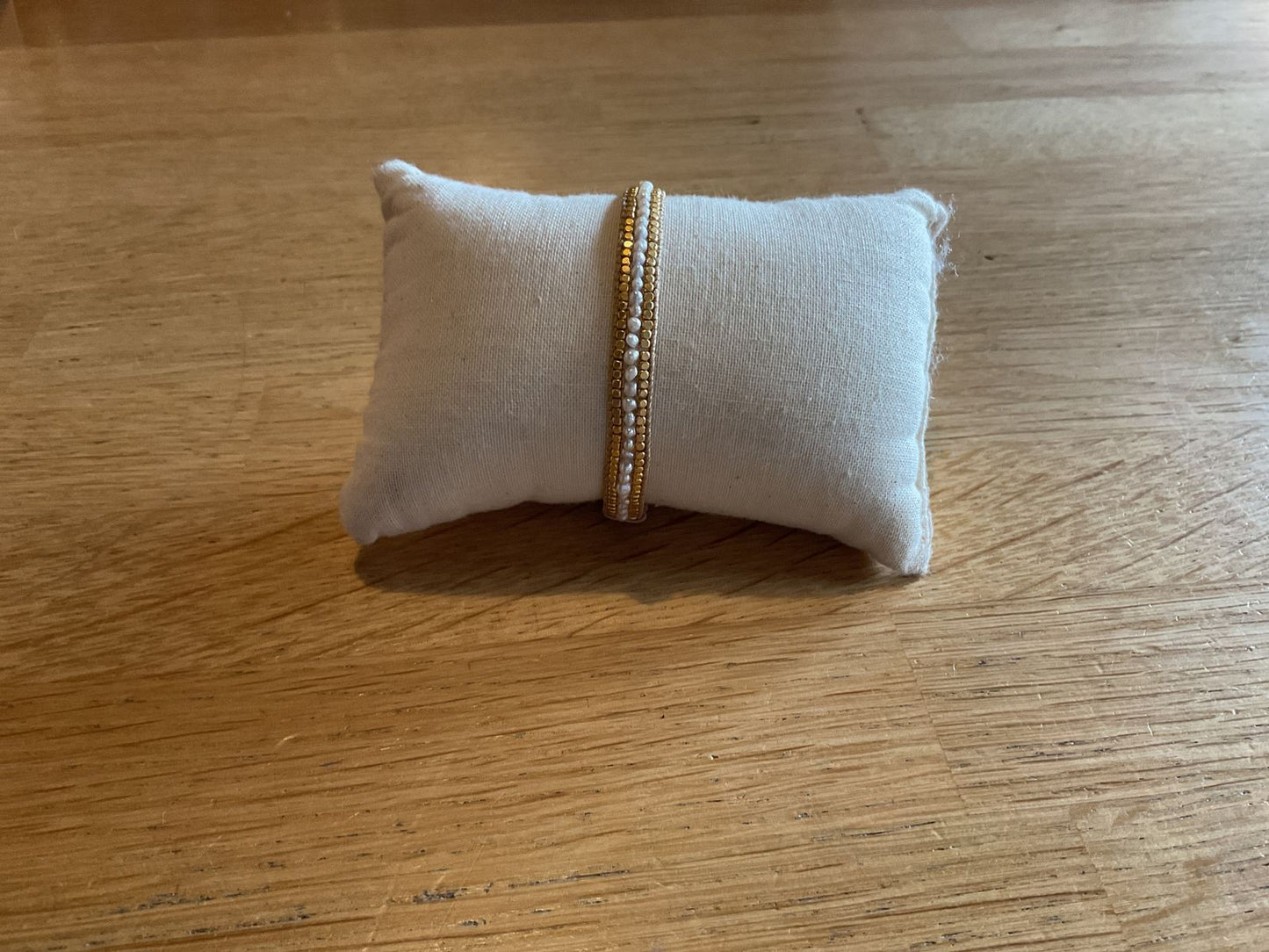 Ibu Bracelet Jill Jolie Pearls AM05
