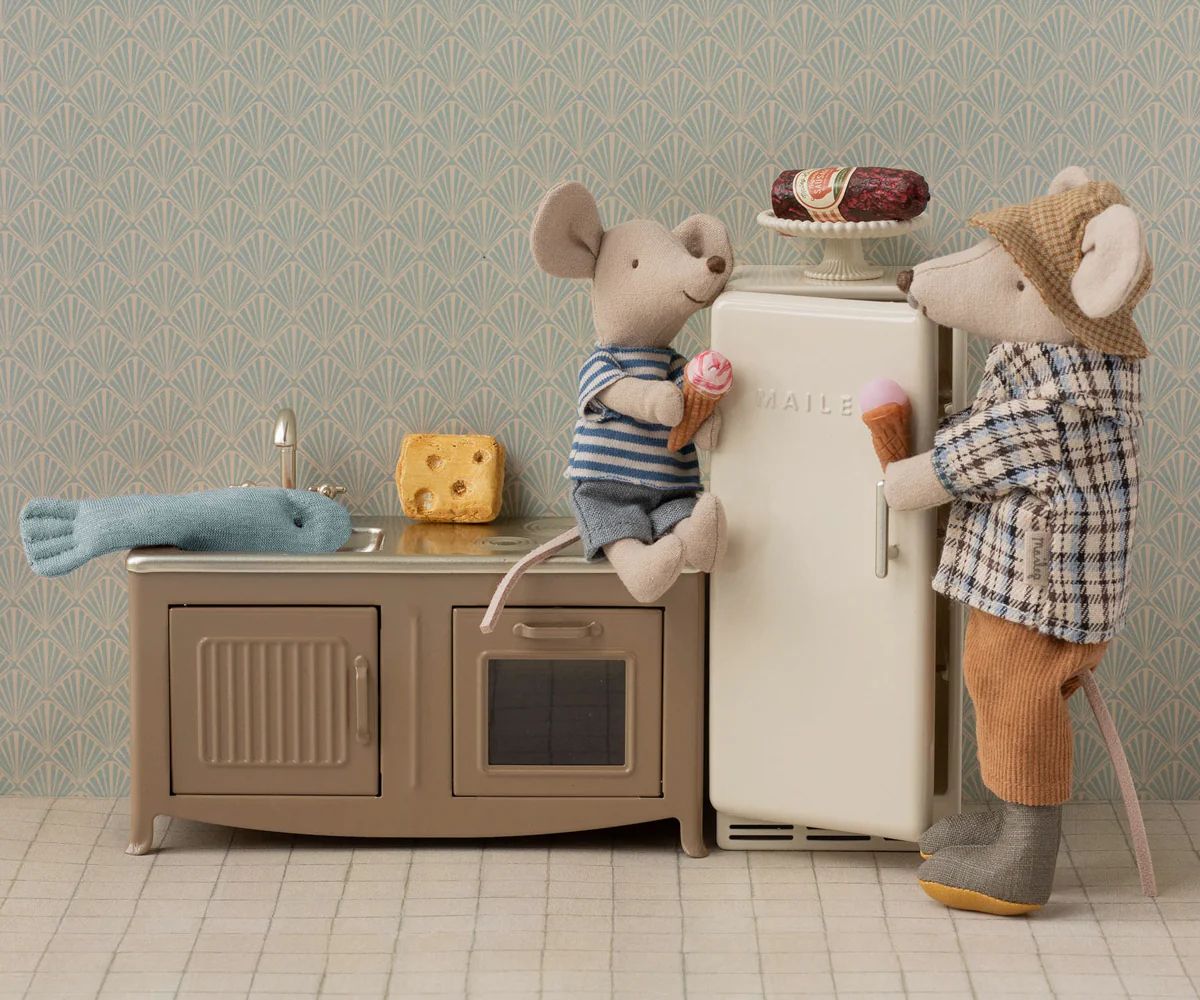 Maileg granddad mouse