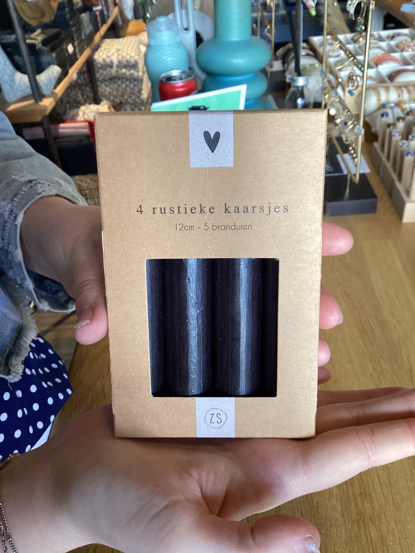 4 rustieke kaarsjes 12 cm zwart
