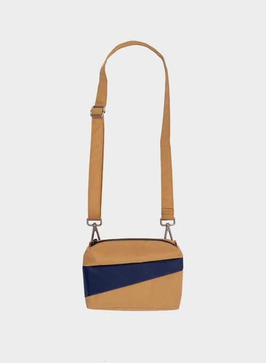 The new bum bag camel & navy Small